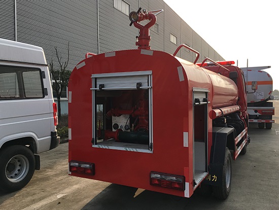 �|�L(f��ng)С�������(q��)ɭ������ˮ��܇